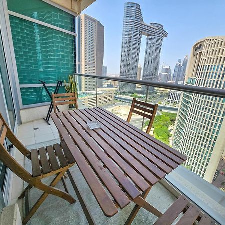 Easygo - Comfy 2Bdr In Loft Tower Downtown Apartment Dubai Exterior photo