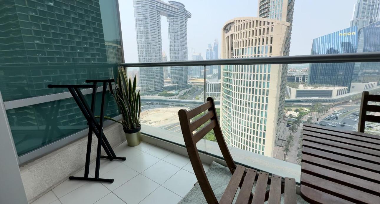 Easygo - Comfy 2Bdr In Loft Tower Downtown Apartment Dubai Exterior photo